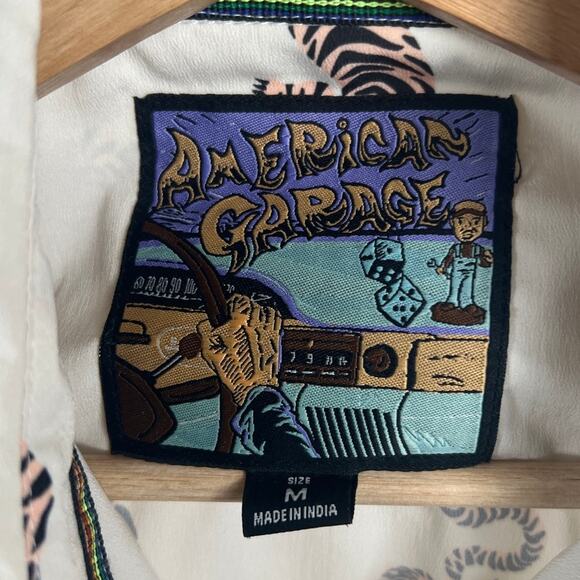 American Garage Medium Button Up Shirt Men's Animal Print - Picture 4 of 5